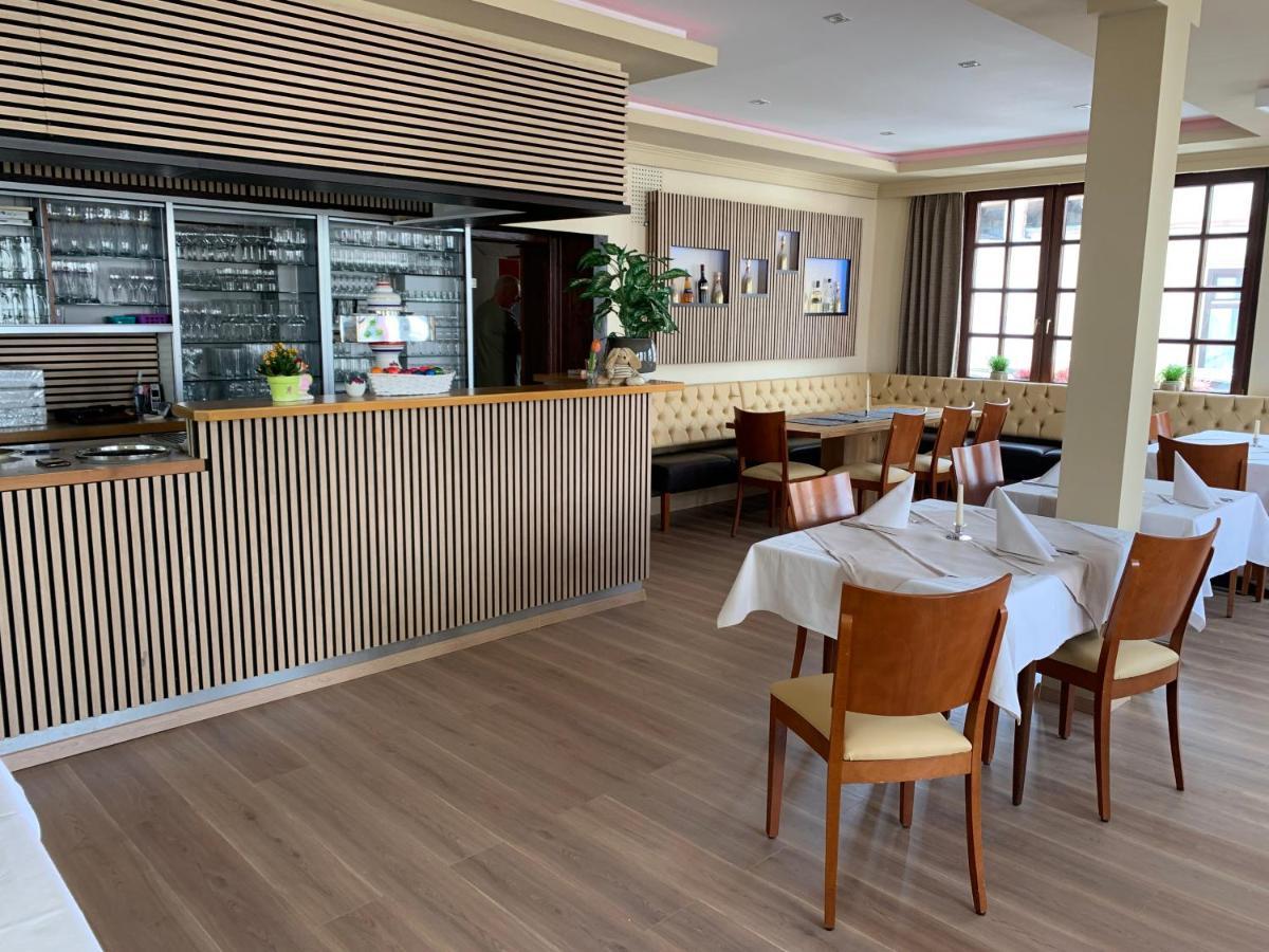 Hotel Deutsches Haus Lampertheim Buitenkant foto